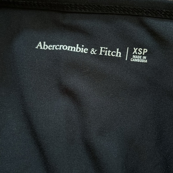 Abercrombie & Fitch Traveler Jumpsuit - Picture 3 of 3